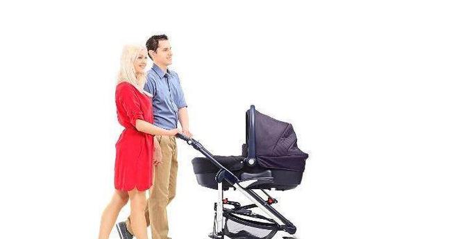 金年会宝宝开始坐婴儿车的正确时间这个月龄的宝宝妈妈要格外注意(图2)